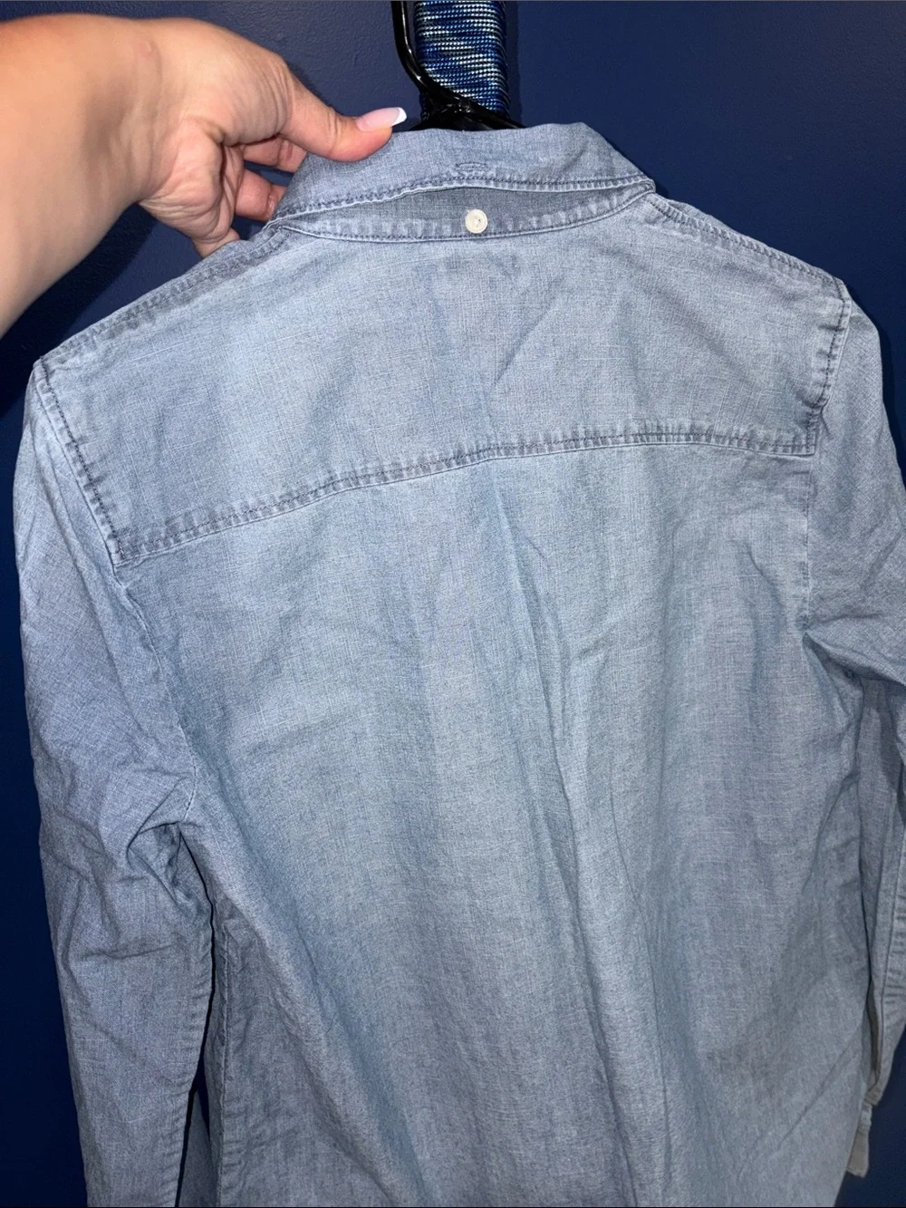 J.Crew -Chambray Button-Down Shirt – Size Medium - Picture 13 of 15